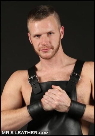 Mr. S Leather Wristband Zipper Pocket Black Small