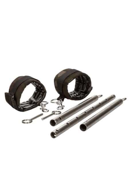 Colt Camo Spread 'Em Spreader Bar and Restraints