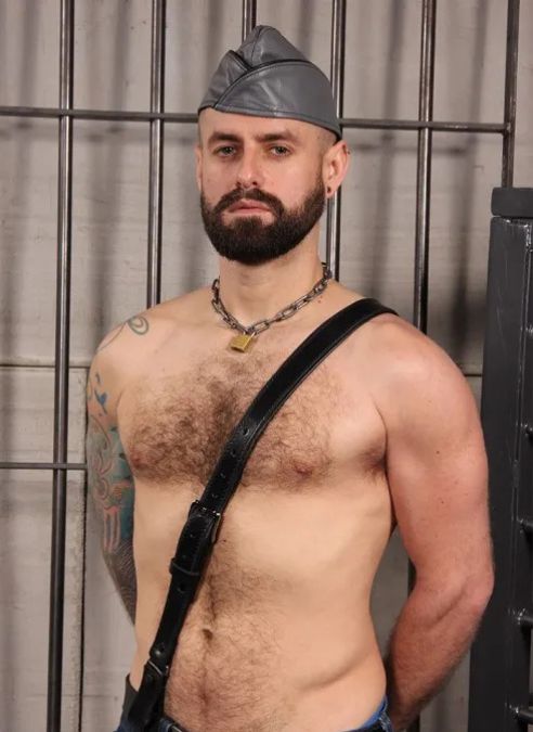 Piped_Sam_Browne_Shoulder_Strap_-_black