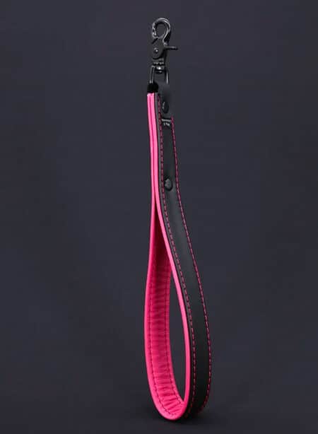 Mr. S Leather Hardline Short Leash Pink