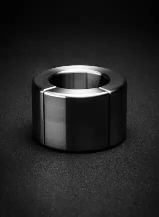 Magnetic Ball Stretcher 18oz