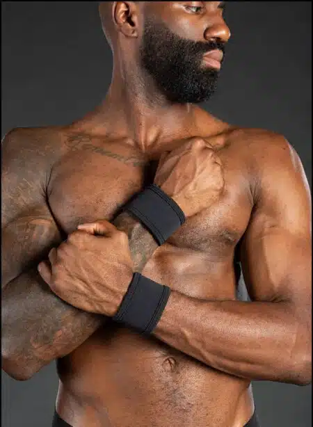 Mr. S Neo Carbon Black Wristband Black