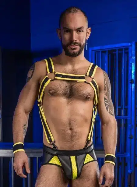 Mr. S Neo Carbon Black Wristband Yellow