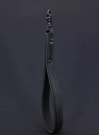 Mr. S Leather Hardline Short Leash Black