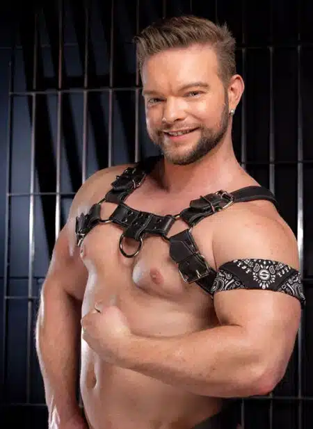 Mr. S Neck Hanky with Zipper Pocket Black