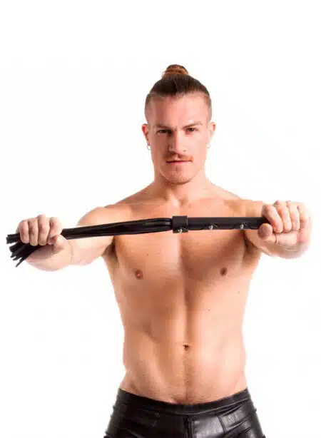 665 Vegan Flogger