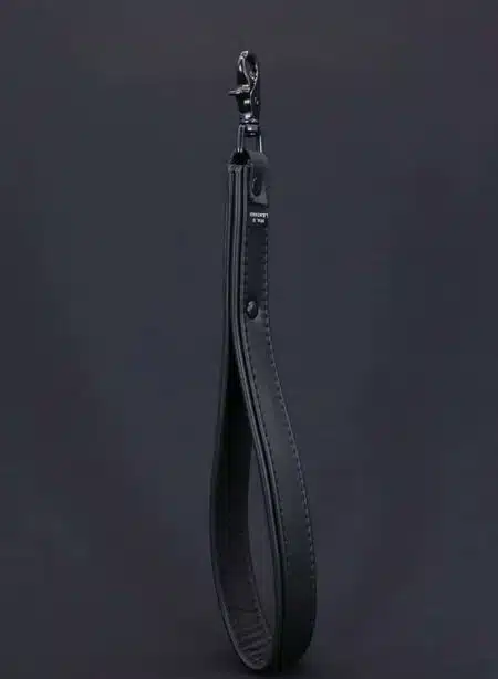 Mr. S Leather Hardline Short Leash Black