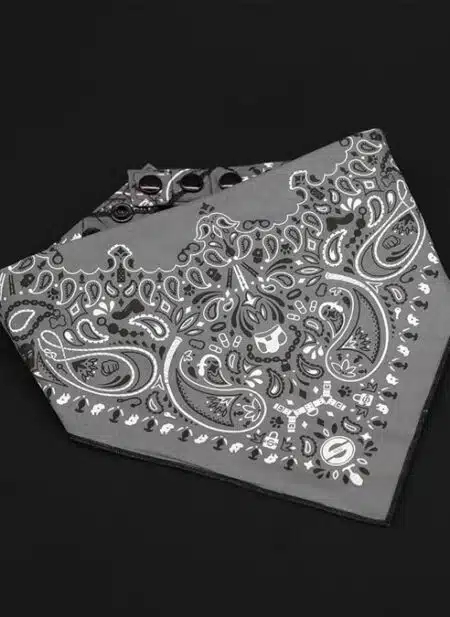 Mr. S Neck Hanky with Zipper Pocket Grey