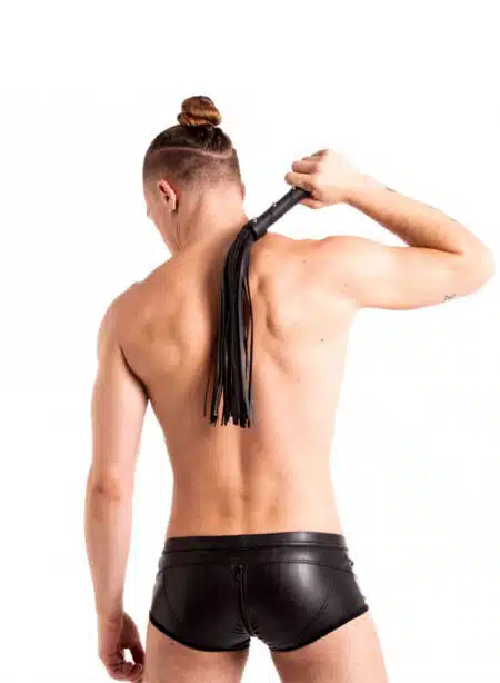 665 Vegan Flogger