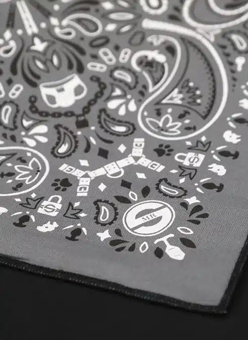 Mr. S Neck Hanky with Zipper Pocket Grey