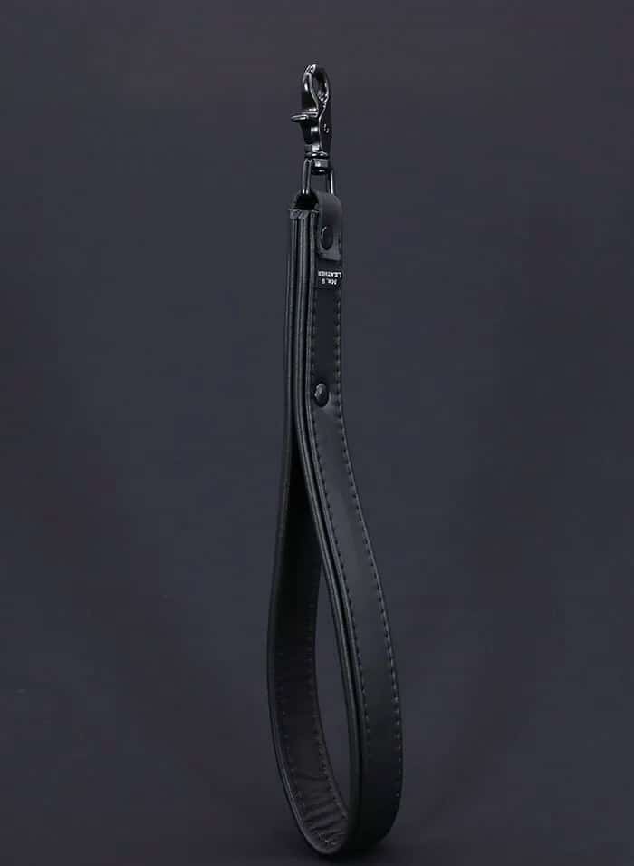 Mr. S Leather Hardline Short Leash Black