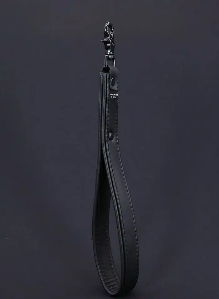 Mr. S Leather Hardline Short Leash Black