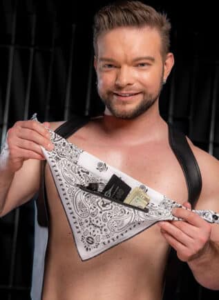 Mr. S Neck Hanky with Zipper Pocket White