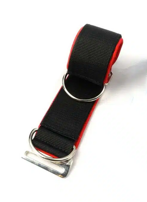 665 Neoprene Universal Restraints Red